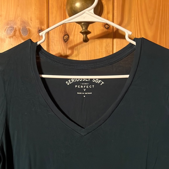 3/$20 🦋 Aeropostale Seriously Soft Perfect V-Neck Long Sleeve Shirt - Picture 2 of 3